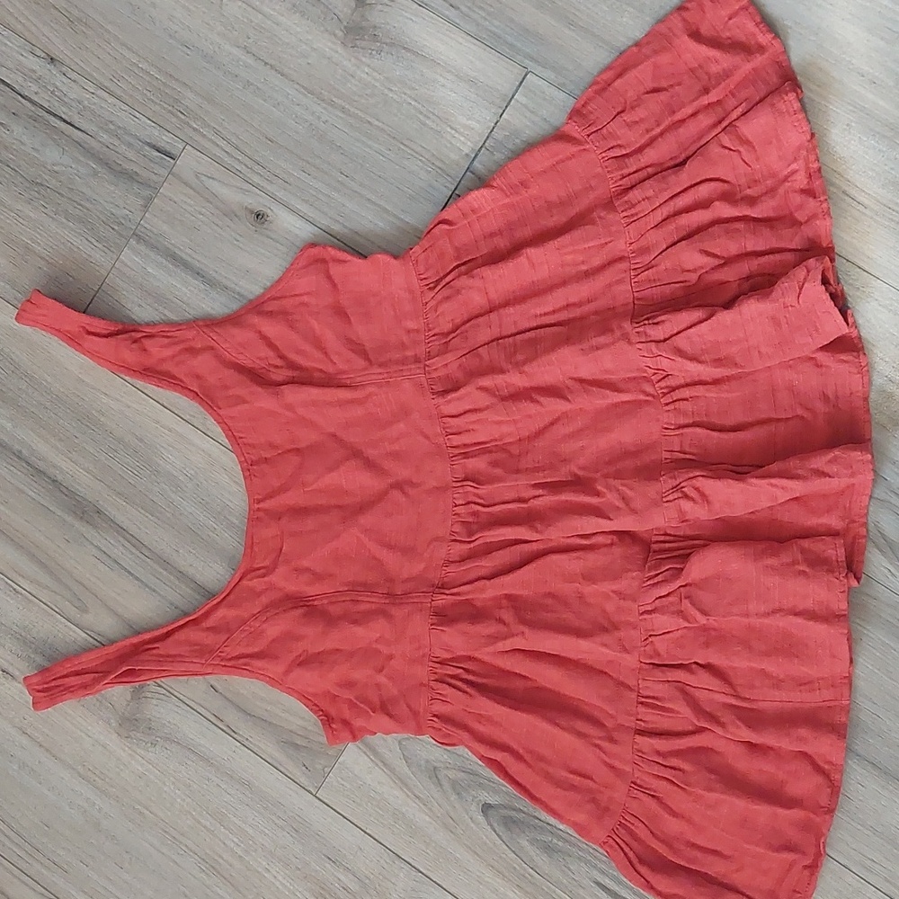 American Eagle Outfitters small ruched back orange flowy tank top